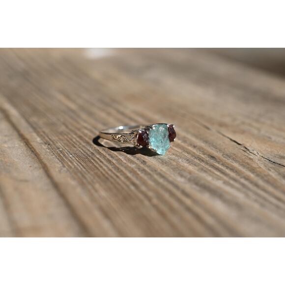 Engagement ring Garnet Ring - Aquamarine ring - Uncut - Raw Gemstone ring - Picture 3 of 4